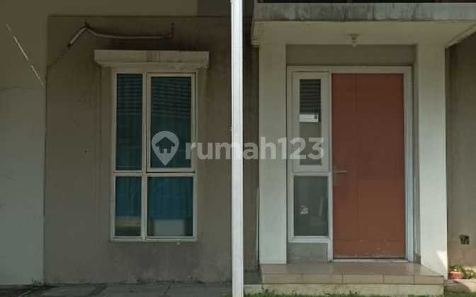 Rumah 1 Lantai Bersih Terawat di Suvarna Sutera Bakyard Rapi 1