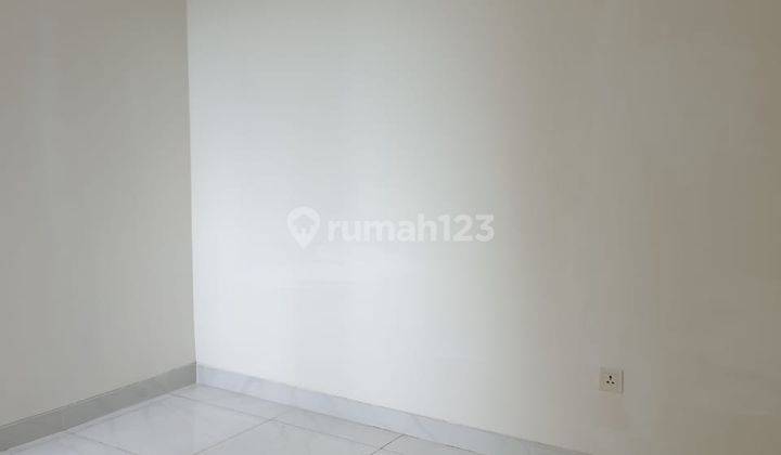 Disewakan Rumah 2 Lantai Siap Huni Posisi Hook Free Ac di Lavon 1 2