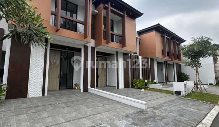 Ready-to-occupy New House in the Morning Meranti Cluster of Suvarna Sutera Golf Estate