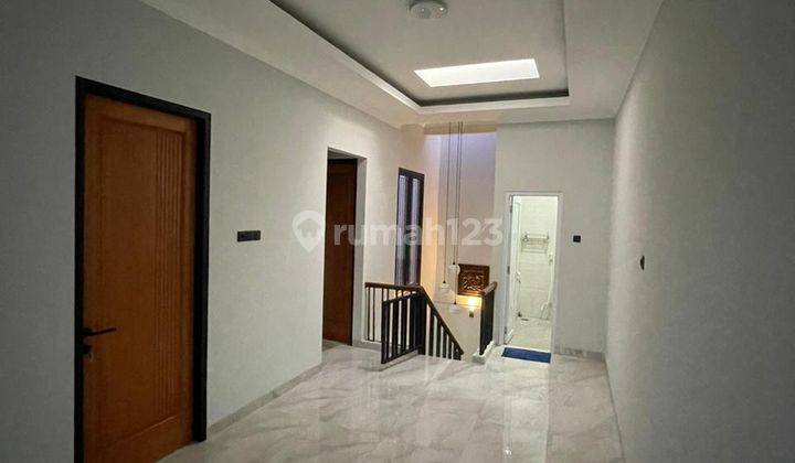 Dijual Rumah Cantik 2 Lantai Siap Huni di Pondok Ungu Permai Bekasi  2