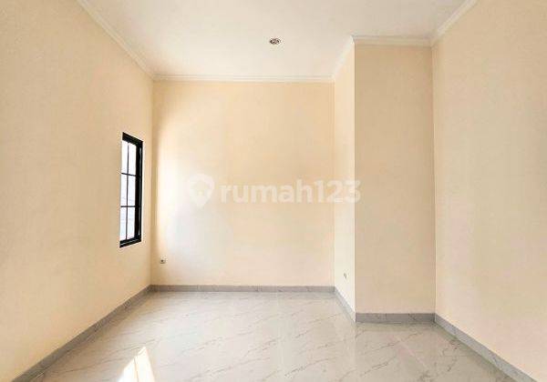 Dijual Rumah Modern Stylish di Nusaloka Cocok Untuk Keluarga 2