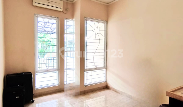 Dijual Rumah Serpong Park Rapi, siap huni dan dekat Toll! 2