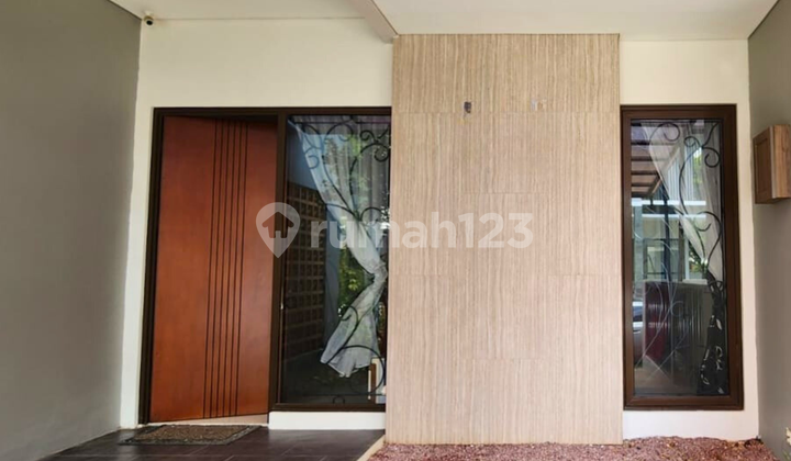 Rumah Dijual di Eminent Prestigia BSD, 2 Lantai 7x15 SHM 2