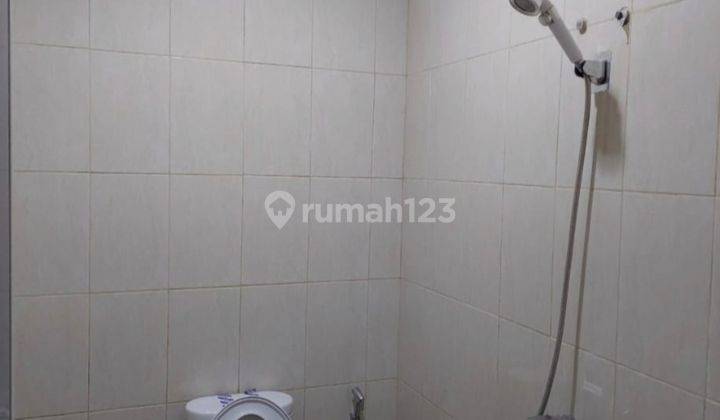 rumah minimalis  harga 2 m jakarta barat 2