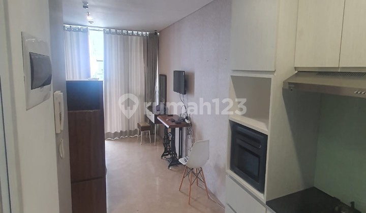  Apartemen Murah The Royale Springhill Furnished Sudah Renovasi 2