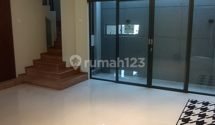 Rumah Baru Siap Huni Jl. Kembar, Bandung