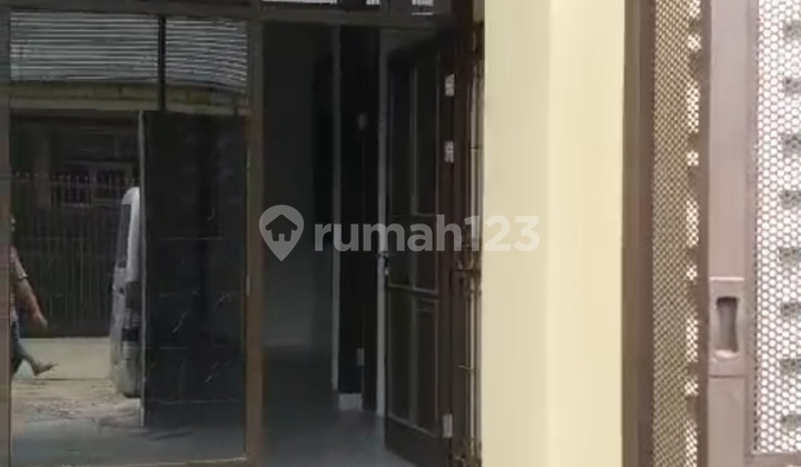 Rumah Bagus Siap Huni Di Taman Kopo Indah, Bandung 2