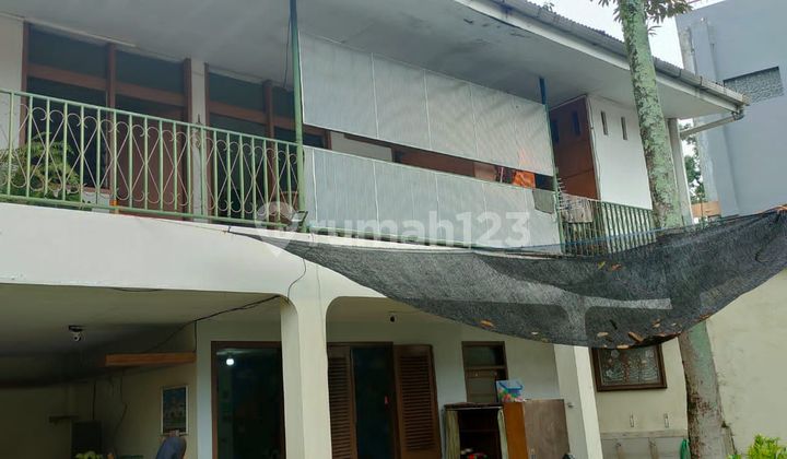 Rumah di Jl. Cisangkuy SHM 2