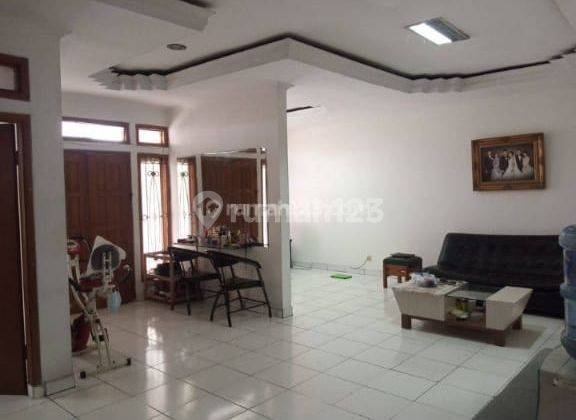 Dijual Cepat Rumah di Kompleks Kopo permai 2 3 Lantai, Bandung 2