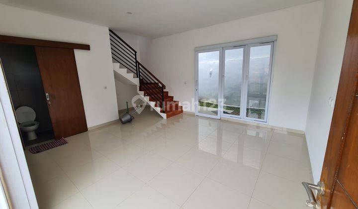 Villa Dago Bojong Koneng, Bandung. Dijual Rumah 2 Lt. 2