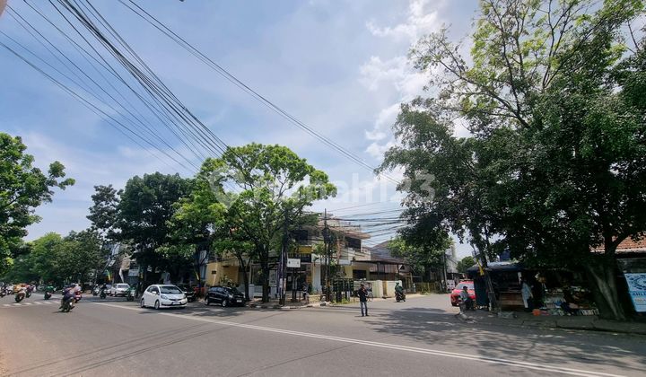 Shop Houses and Residential Houses on Main Road Moh Toha, Bandung 1