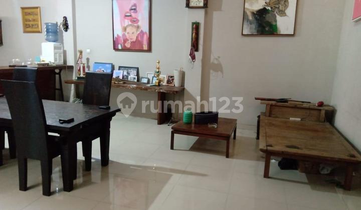 Rumah Besar Tengah Kota Bandung Di Karasak 2