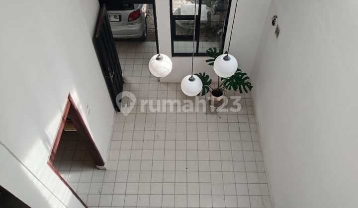 For Rent Nice House in Ciateul, Bandung