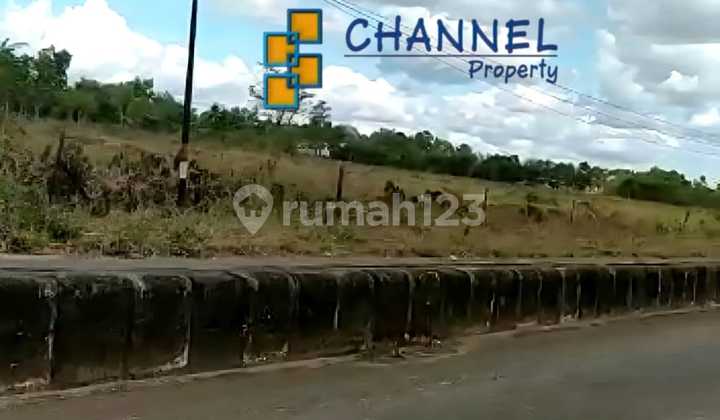 Selling Plots/Land by the Road in Strategic Location in Banjarbaru, Ea
