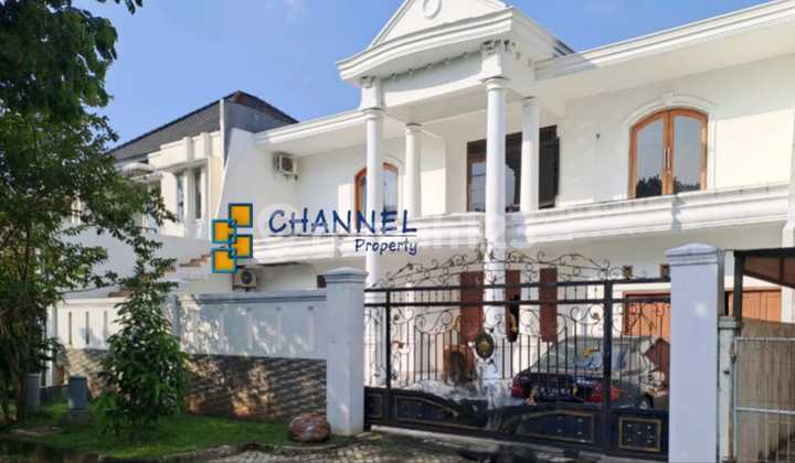 Selling Luxurious House with Easy Access Near Giri Loka Toll Gate BSD, Fl Selling Luxurious House with Easy Access Near Giri Loka Toll Gate BSD, Fl