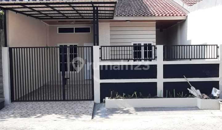 Rumah Cantik Siap Huni Di Bsd -ag Bagus di BSD