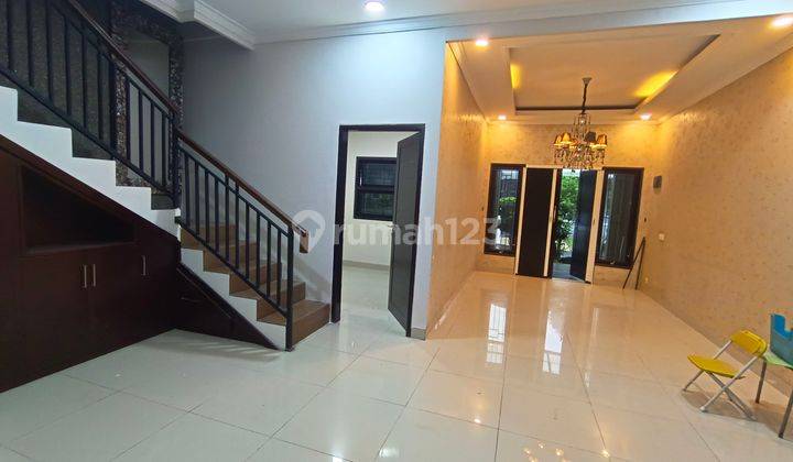 Rumah semi furnish baru renovasi di BSD Kencana Loka, Tangerang Selatan 2