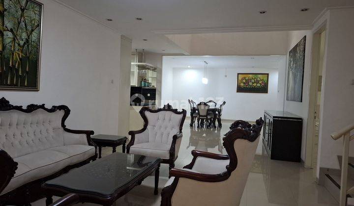 Rumah disewakan full furnished di Bintaro Sektor 9, Tangerang Selatan. 2