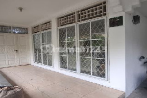 House Can Be Used As Office In Bintaro Sector 9, South Tangerang 2