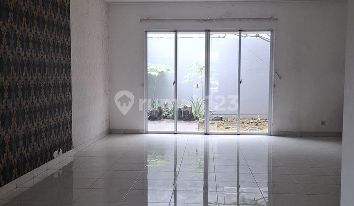 House for Rent in Foresta Residence B S D, Tangerang 2