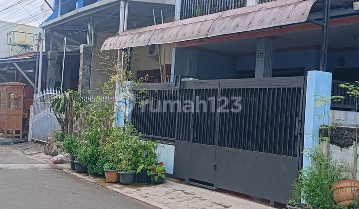 House for Sale in Perumnas 1, Jaka Sampurna, West Bekasi. 1