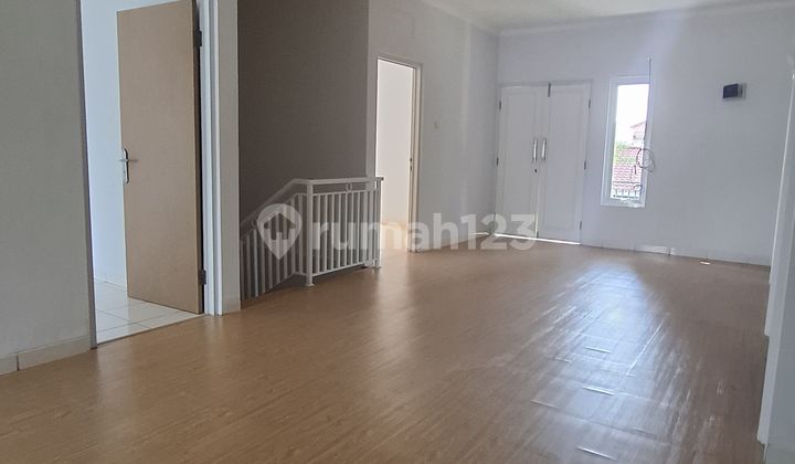 House for Rent in a Cluster in Bintaro Jaya, South Tangerang. 2