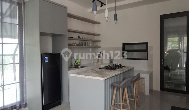 Disewakan Rumah Baru Full Furnish Di Bintaro, Tangerang Selatan. 2