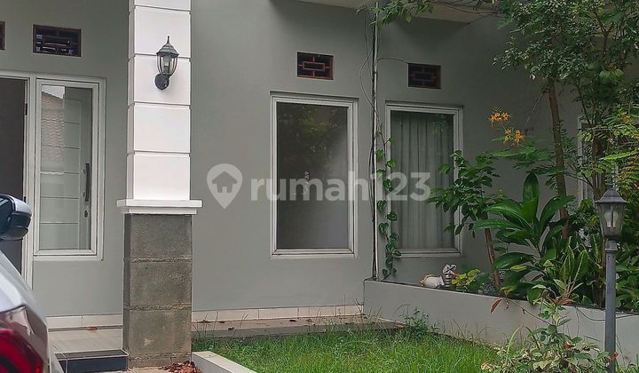 House for Rent in Bintaro Sector 9, South Tangerang.