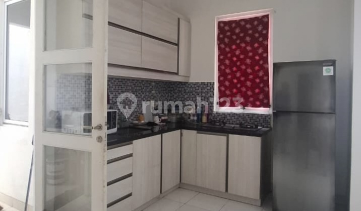 Rumah Siap Huni di B S D, Serpong, Tangerang Selatan. 2