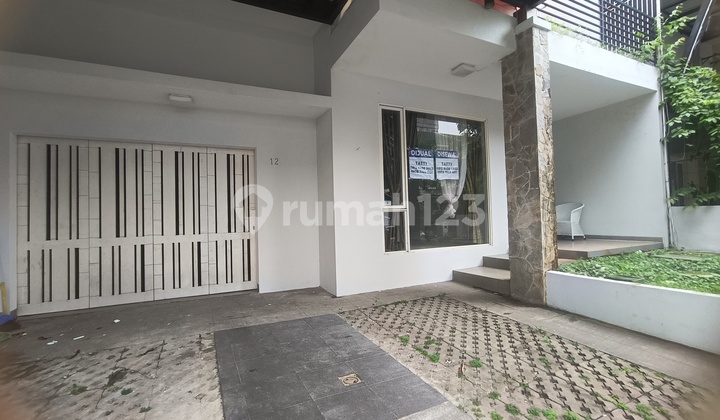 Disewakan Rumah Furnish di Bintaro Jaya, Tangerang Selatan. Disewakan Rumah Furnish di Bintaro Jaya, Tangerang Selatan.