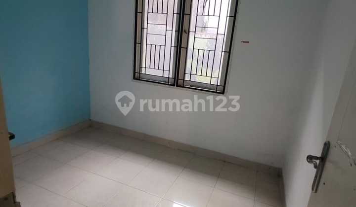 Rumah Dalam Cluster Dekat Kantor Wali Kota Tangerang Selatan 2