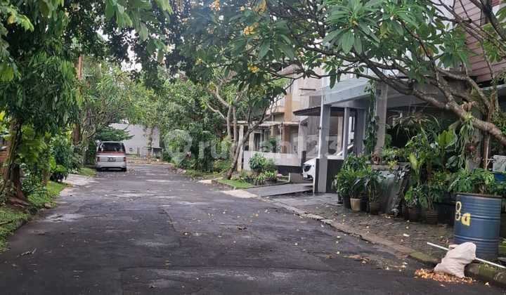 Rumah Siap Huni di River Park Bintaro, Tangerang Selatan.