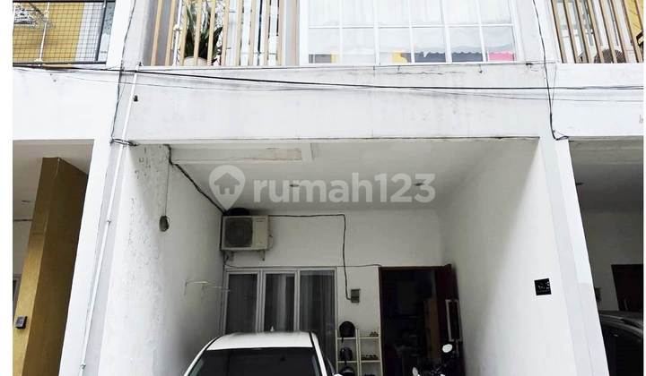 Rumah nyaman di The Groove Gandul Cinere 1