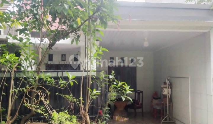 Rumah dekat pintu tol DESARI di Villa Gading Mas Rangkapan Jaya Depok Rumah dekat pintu tol DESARI di Villa Gading Mas Rangkapan Jaya Depok