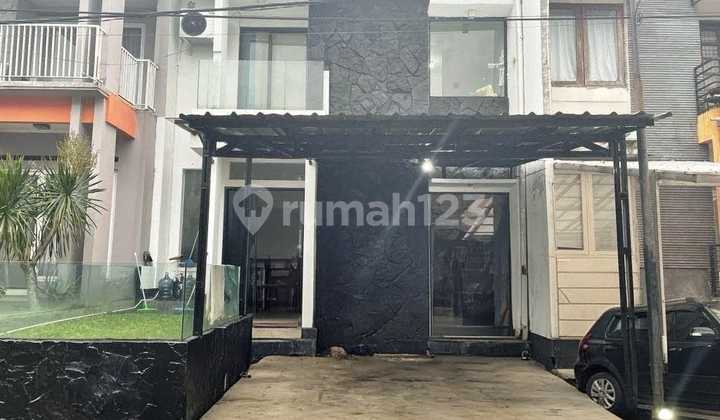 House 500 Meters to Cinere Toll Gate in Limo Residence Cluster
