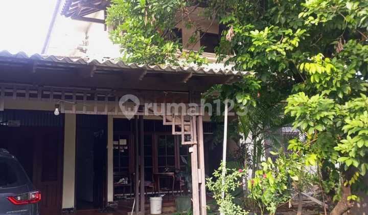 Luxurious house with land price in Karang Tengah Lebak Bulus 2