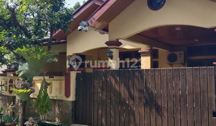Rumah mewah murah di komplek Jatijajar estate