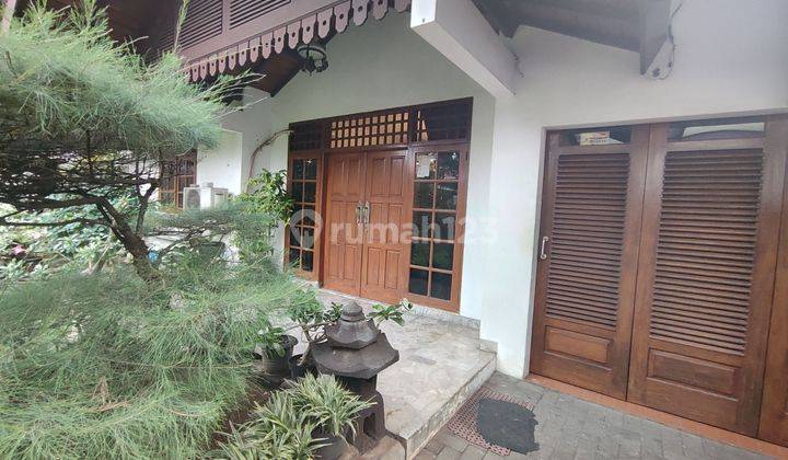 Rumah Asri dekat Jalan Panjang, Kebon Jeruk, Jakarta Barat 1