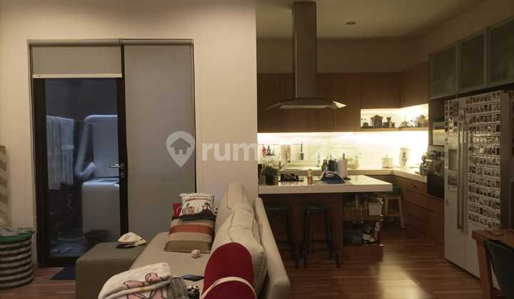 Rumah Bagus Di Kebon Jeruk Dekat Jalan Panjang