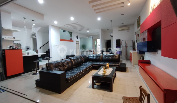 Puri Media Boulevard House Near Puri Indah Mall and Toll Access