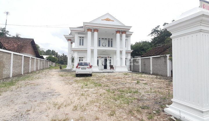 Jual Cepat Rumah Baru. Dengan Tanah Luas. Lokasi Tanjung Bintang Jual Cepat Rumah Baru. Dengan Tanah Luas. Lokasi Tanjung Bintang