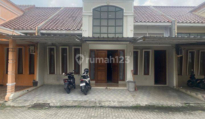 Rumah Sewa Komplek Perumahan, Dekat Dengan Trasmart 1