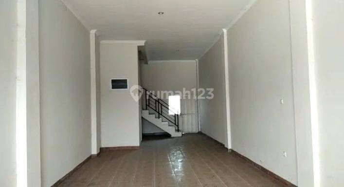 Ruko 3 Lantai Di jl Soekarno Hatta , Bay Pas 6