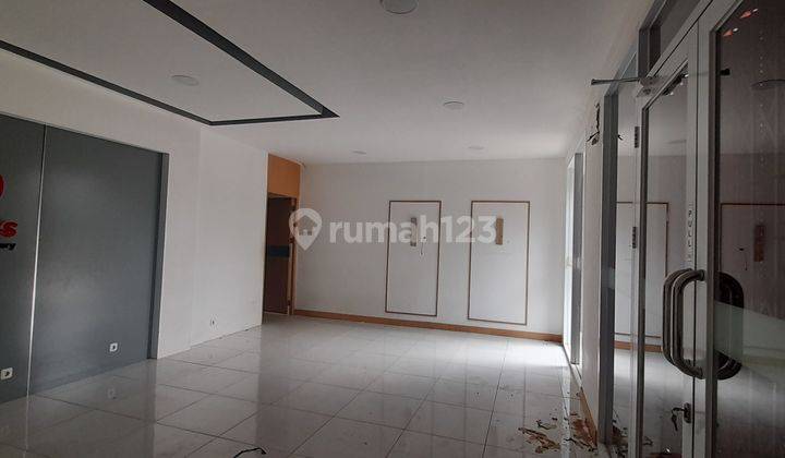 Dua Ruko Di jl Sultan Agung, Dekat Trasmart 5
