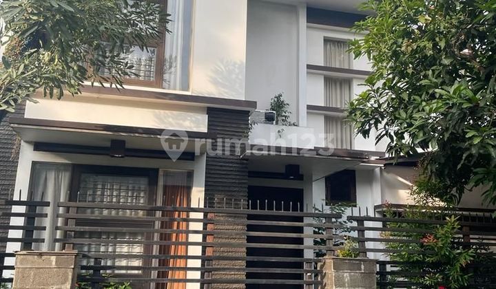 Rumah Mewah di komplek Perumahan, Bintaro 2