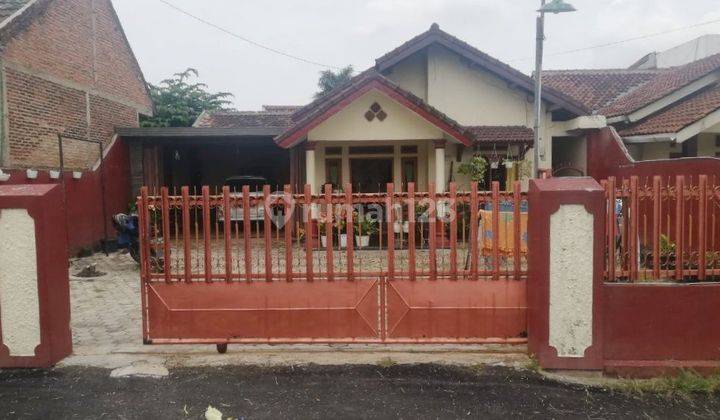 Jual Cepat Rumah Di Tirtayasa, Sukabumi, Dengan Parkiran Luas 1