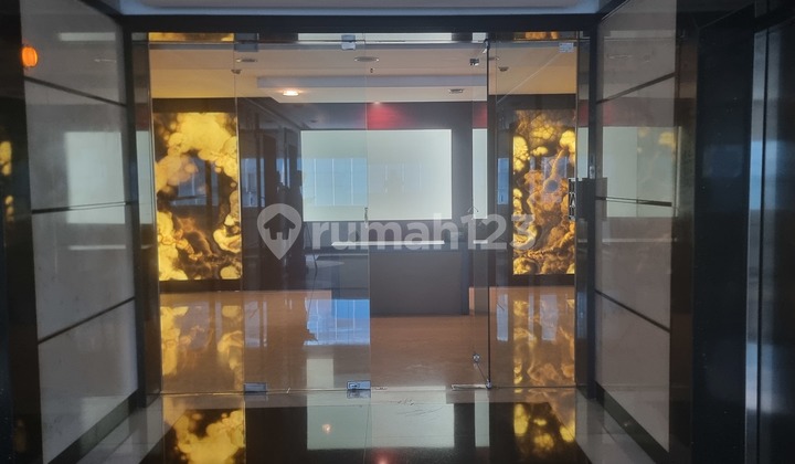 Office 1lantai Furnished Penthouse Dijual /disewakan Office 1lantai Furnished Penthouse Dijual /disewakan