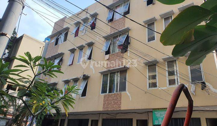 DIJUAL CEPAT RUMAH KOST di Belakang GAJAH MADA PLAZA 2