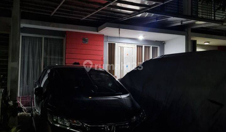 Rumah 2 lantai,siap huni,tidak ada bocor.rapi dan menarik. 1