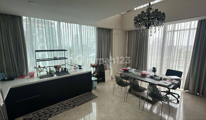 3 BR Apartment Jakarta Barat Fully Furnished siap huni lokasi strategis  2